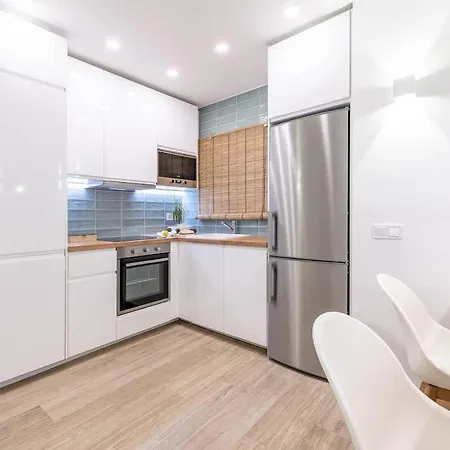 Vivendos - Tr10 - Miramar Апартаменты